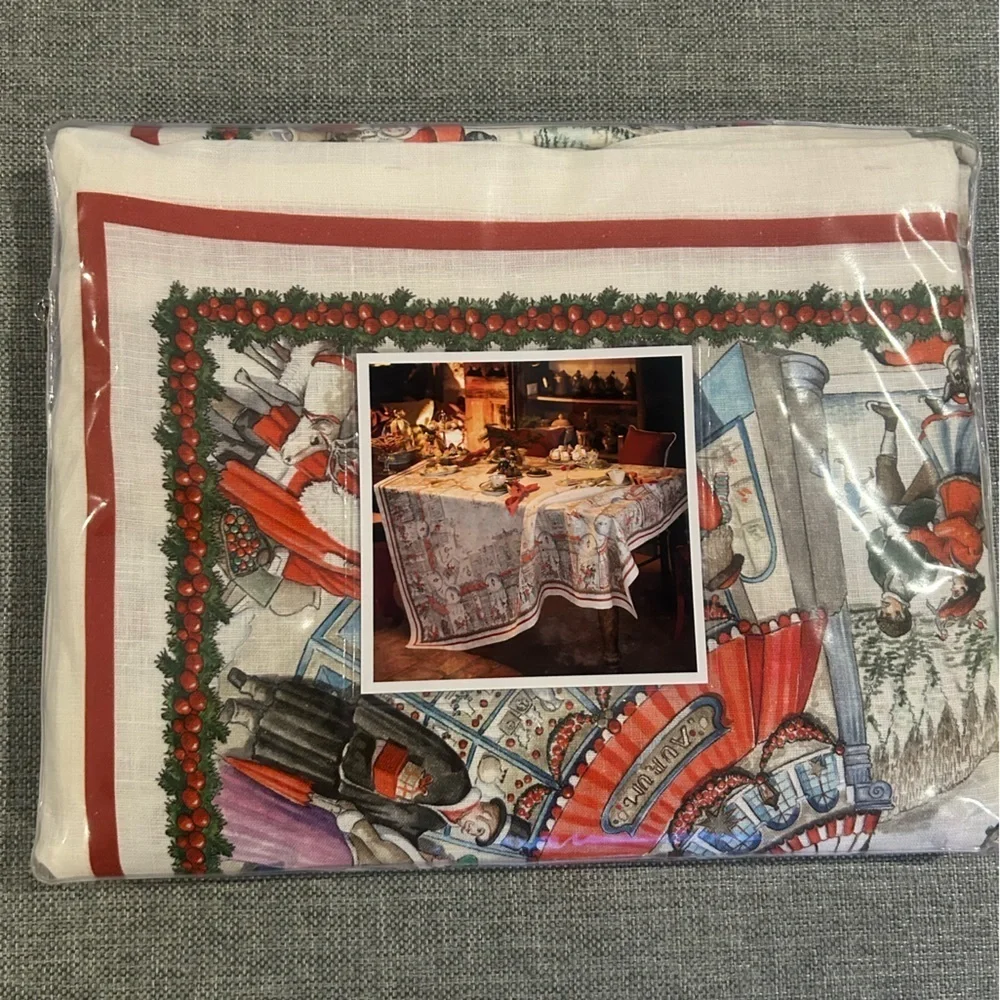 Tessitura Toscana Telerie Firenze 67”x 67” Italian Linen Christmas Tablecloth